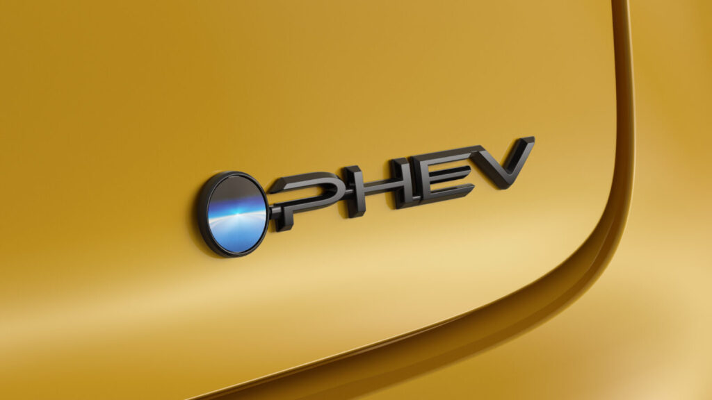 プリウス 一部改良 PHEV