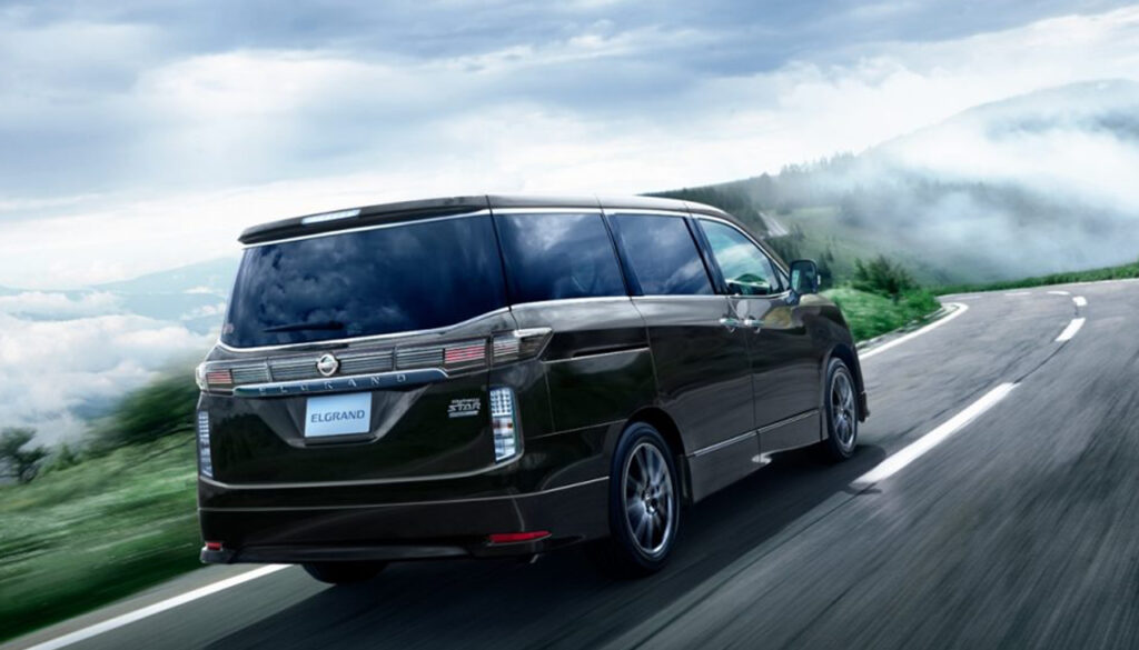 エルグランド現行モデル