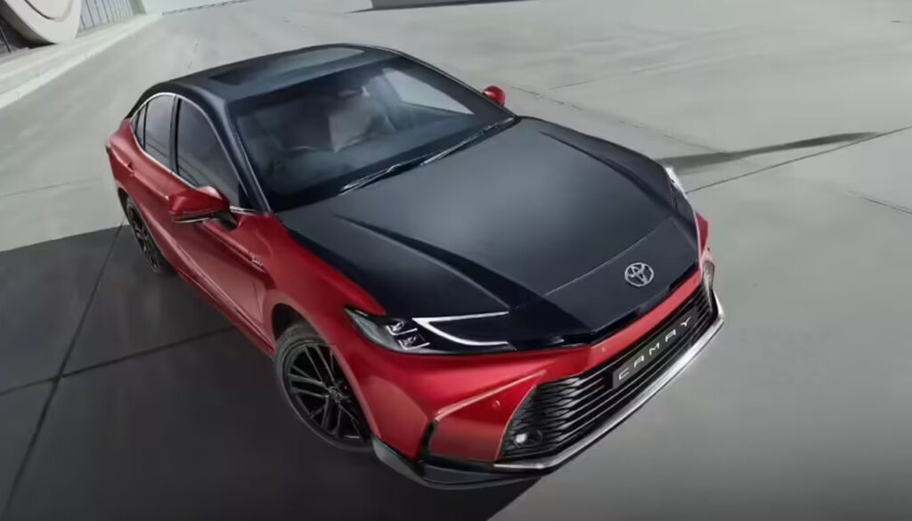 新型カムリ スプリントエディション