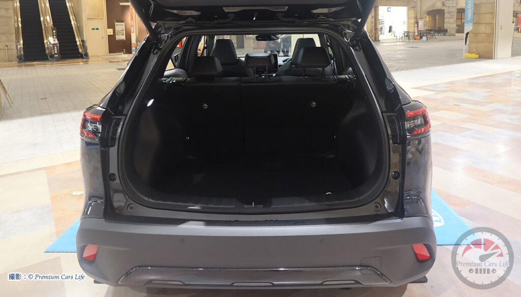 トヨタ カローラクロスHEV Zグレード現地撮影:© Premium Cars Life(ウエインズトヨタ神奈川・トレッサ横浜オートモール)