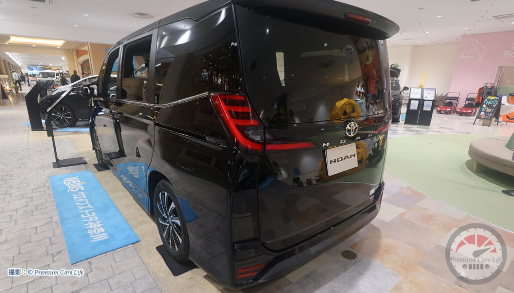 トヨタ ノア現地撮影:© Premium Cars Life(ウエインズトヨタ神奈川・トレッサ横浜オートモール)