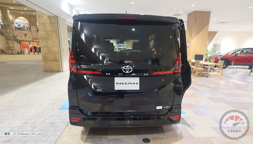 トヨタ ノア現地撮影:© Premium Cars Life(ウエインズトヨタ神奈川・トレッサ横浜オートモール)