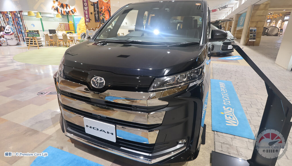 トヨタ ノア現地撮影:© Premium Cars Life(ウエインズトヨタ神奈川・トレッサ横浜オートモール)