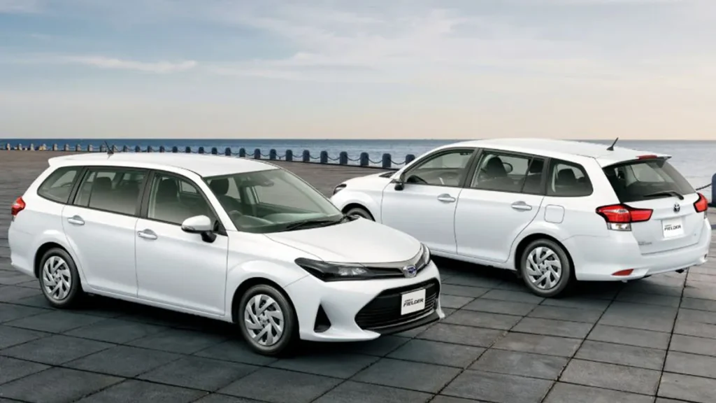 カローラフィールダー