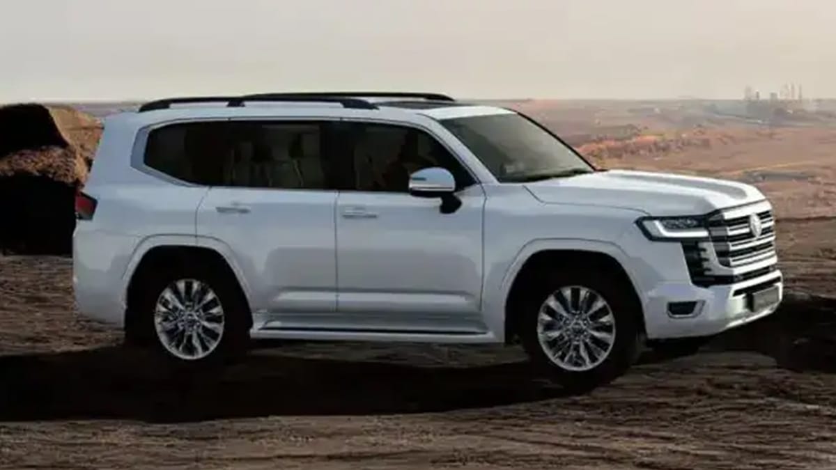 ランドクルーザー300 ハイブリッド 中東仕様モデル。最初に公開・販売が始まった地域の公式画像(出典:Toyota Middle East)