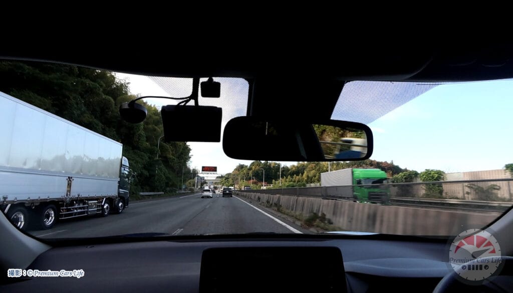 高速道路　ヤリスクロス ハイブリッド試乗撮